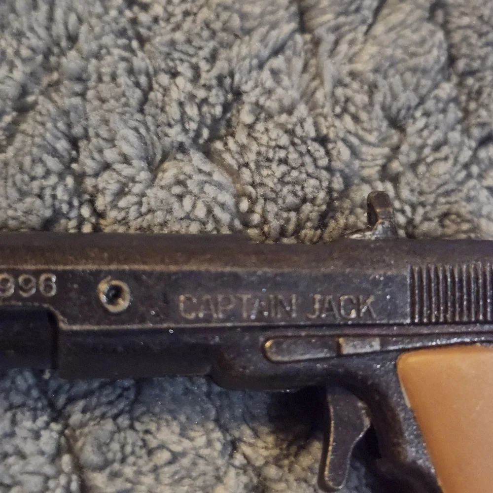 vintage miniature cap gun keychain, Captain Jack